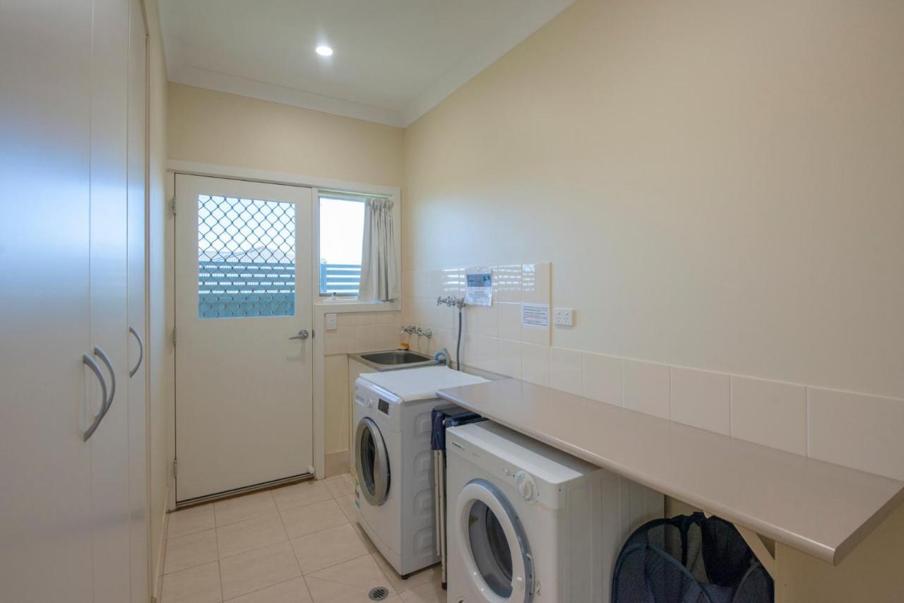 Searenity Holiday Accommodation Emu Bay Экстерьер фото
