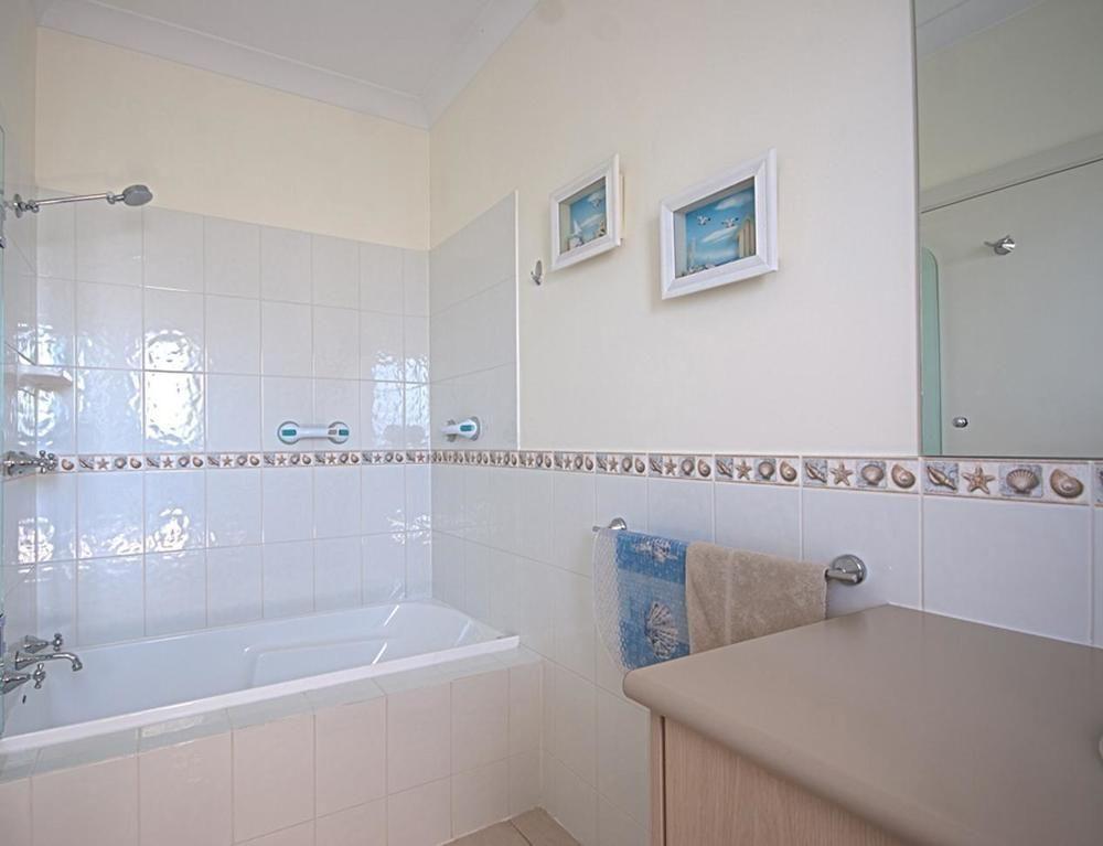 Searenity Holiday Accommodation Emu Bay Экстерьер фото