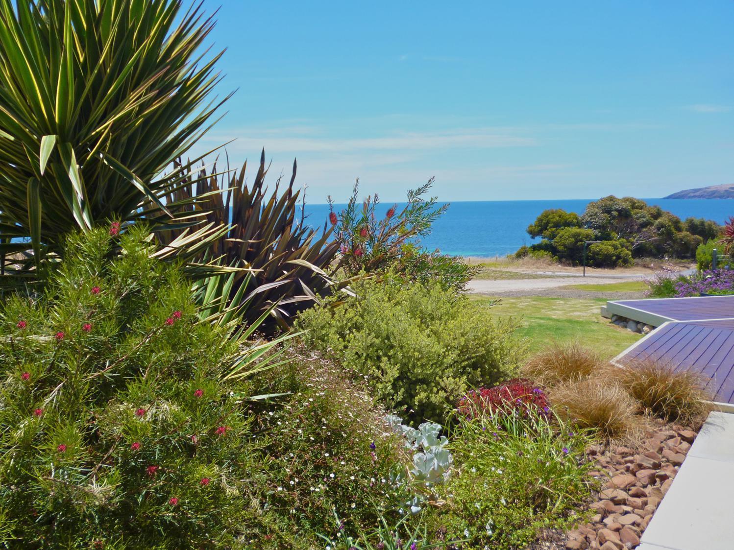 Searenity Holiday Accommodation Emu Bay Экстерьер фото