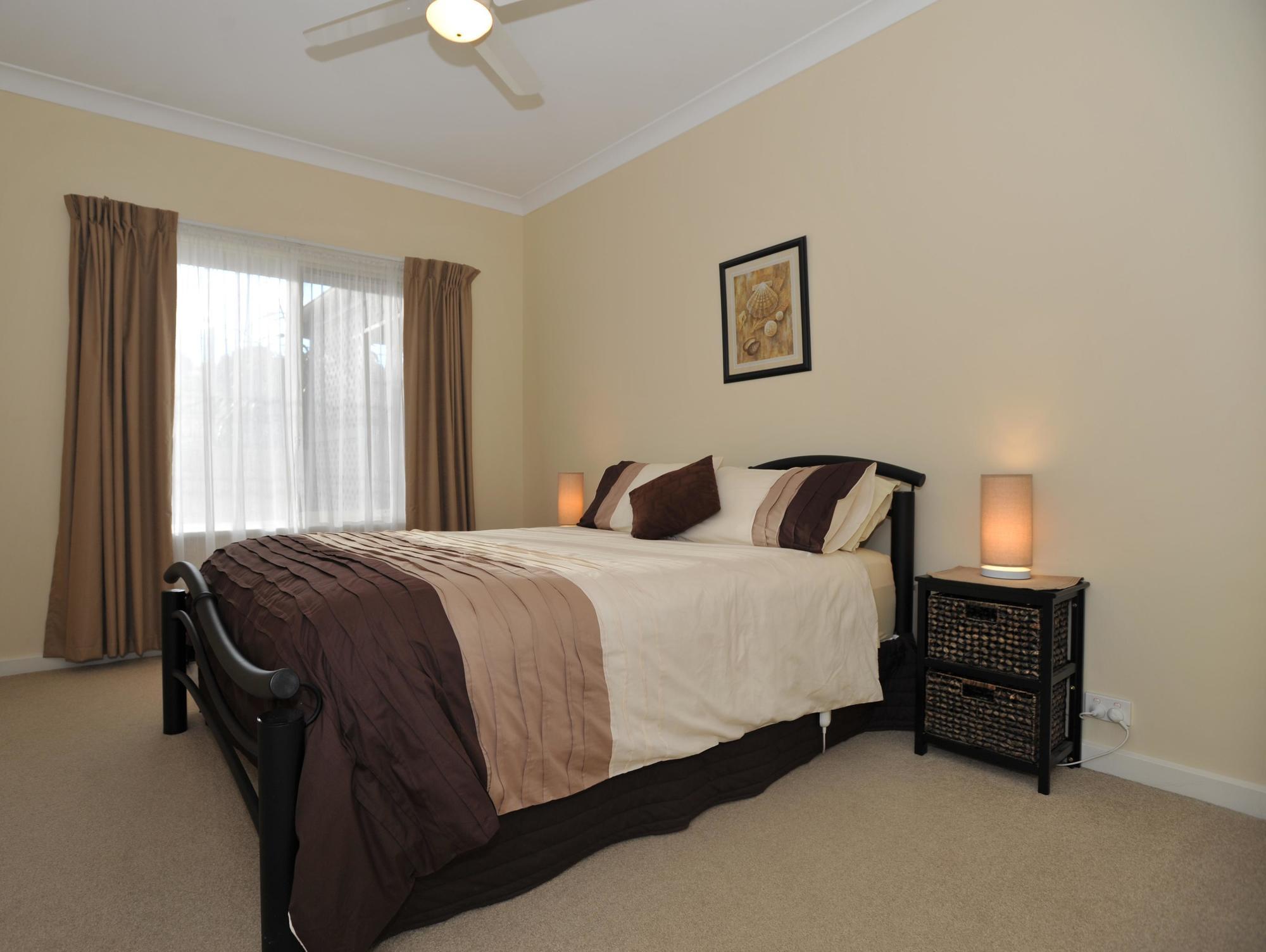 Searenity Holiday Accommodation Emu Bay Экстерьер фото