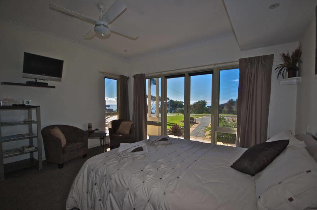 Searenity Holiday Accommodation Emu Bay Экстерьер фото