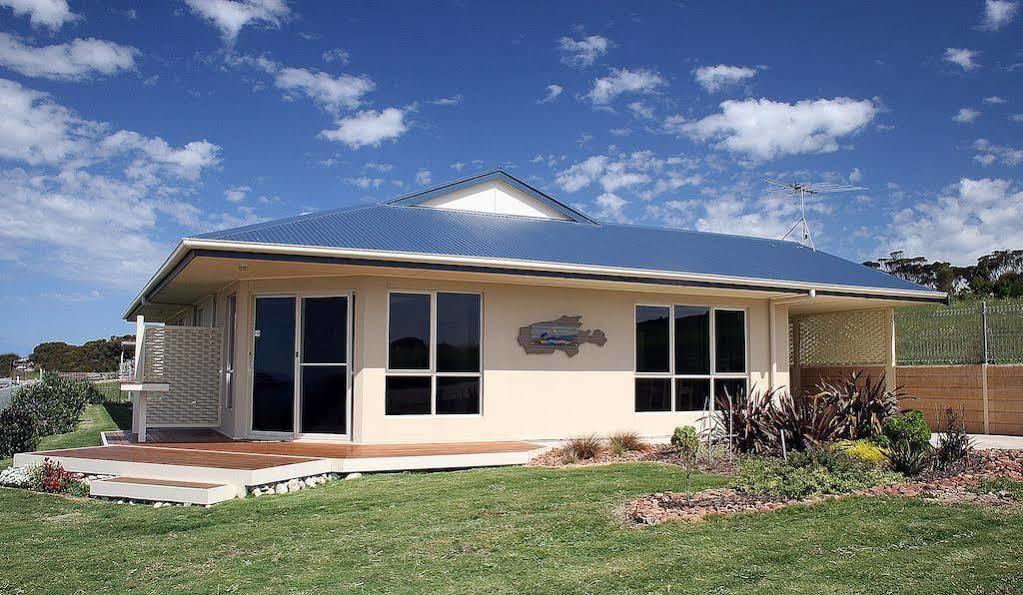 Searenity Holiday Accommodation Emu Bay Экстерьер фото